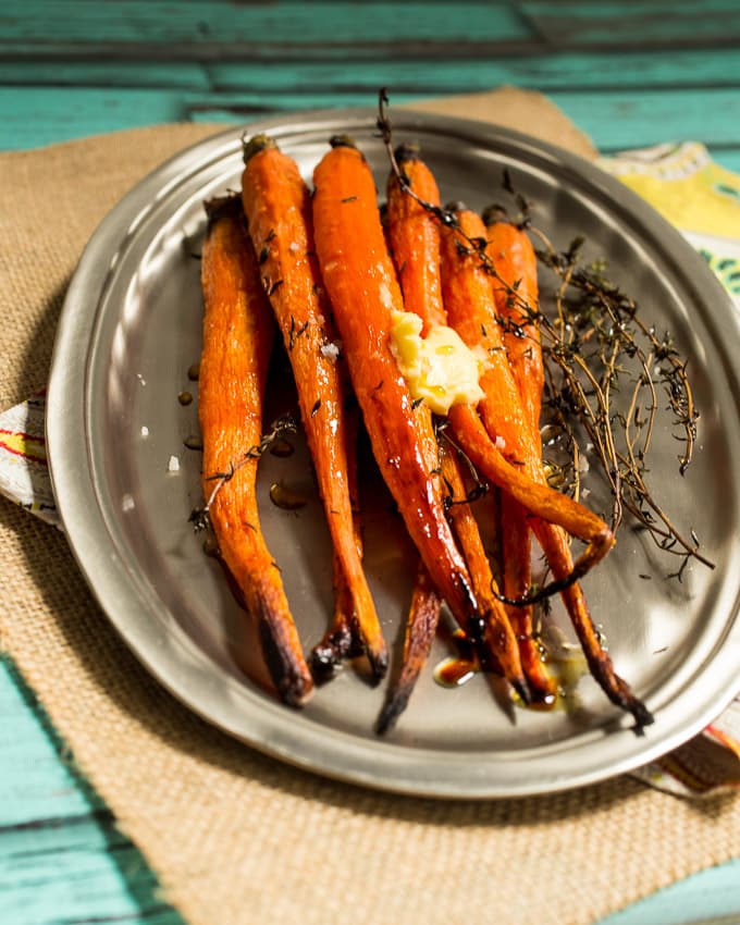 Hot Honey Thyme Roasted Carrots | girlinthelittleredkitchen.com