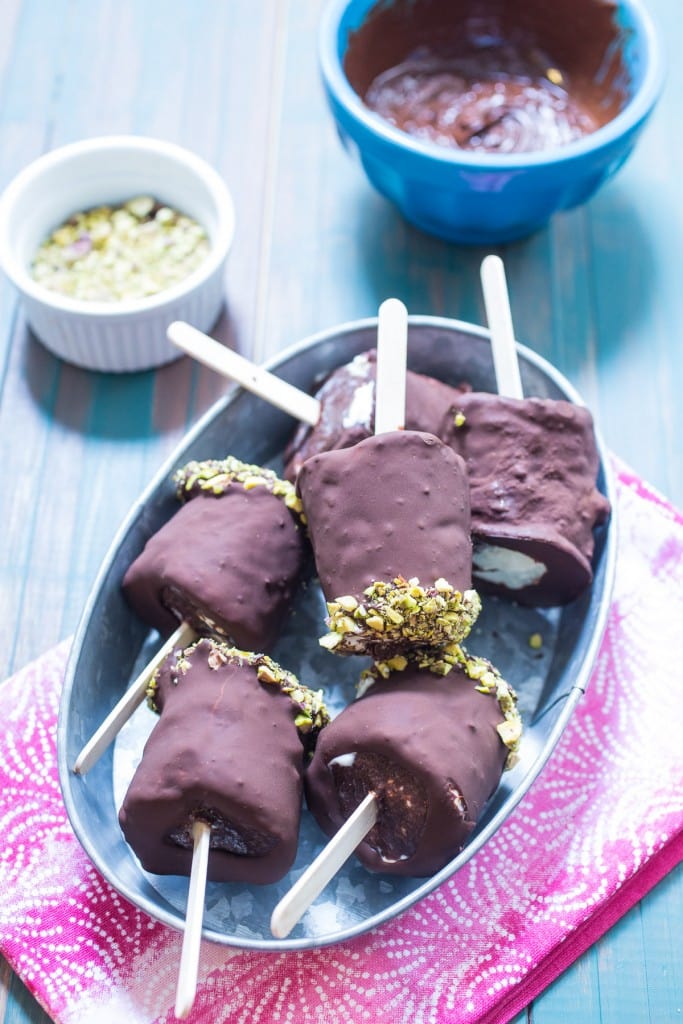 Mint Fudge Ripple No-Churn Ice Cream Pops from The Girl In The Little Red Kitchen