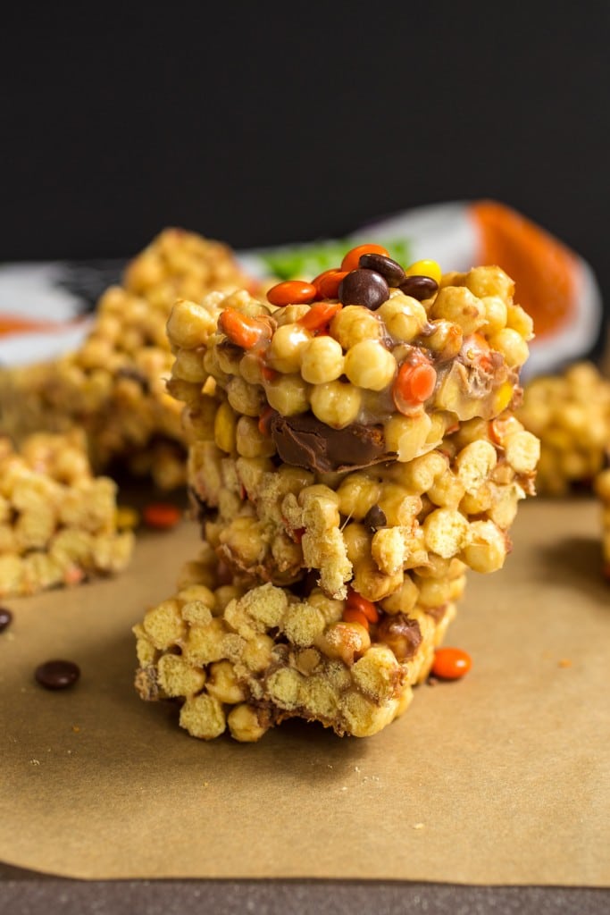 Reese's Marshmallow Cereal Bars | girlinthelittleredkitchen.com