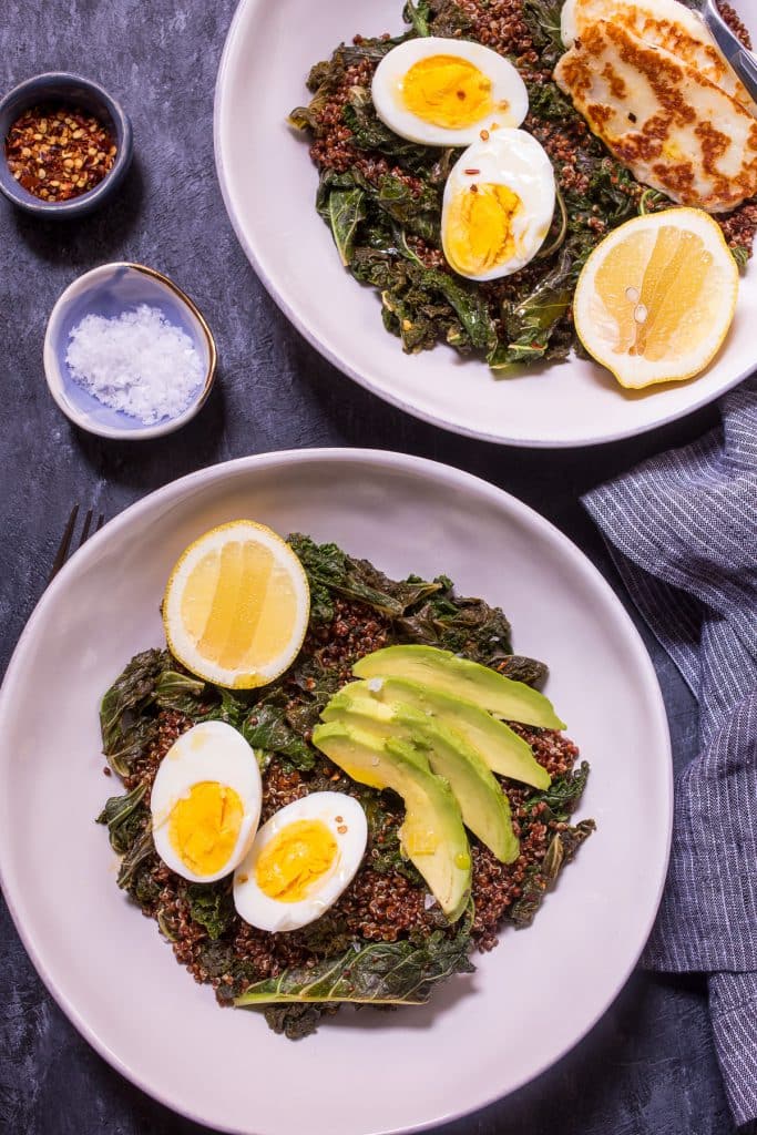 Quinoa and Kale Breakfast Bowl | girlinthelittleredkitchen.com