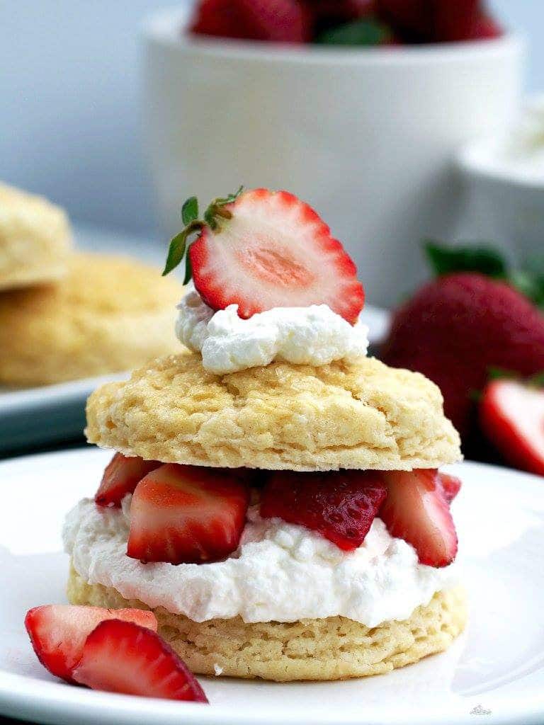 THE BEST STRAWBERRY SHORTCAKE | COMFORTABLY DOMESTIC
